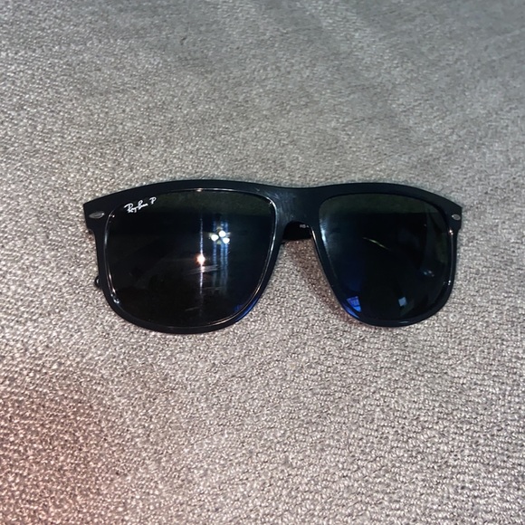 Rayban RB4147 polarized green solid color with black frames - Picture 11 of 13